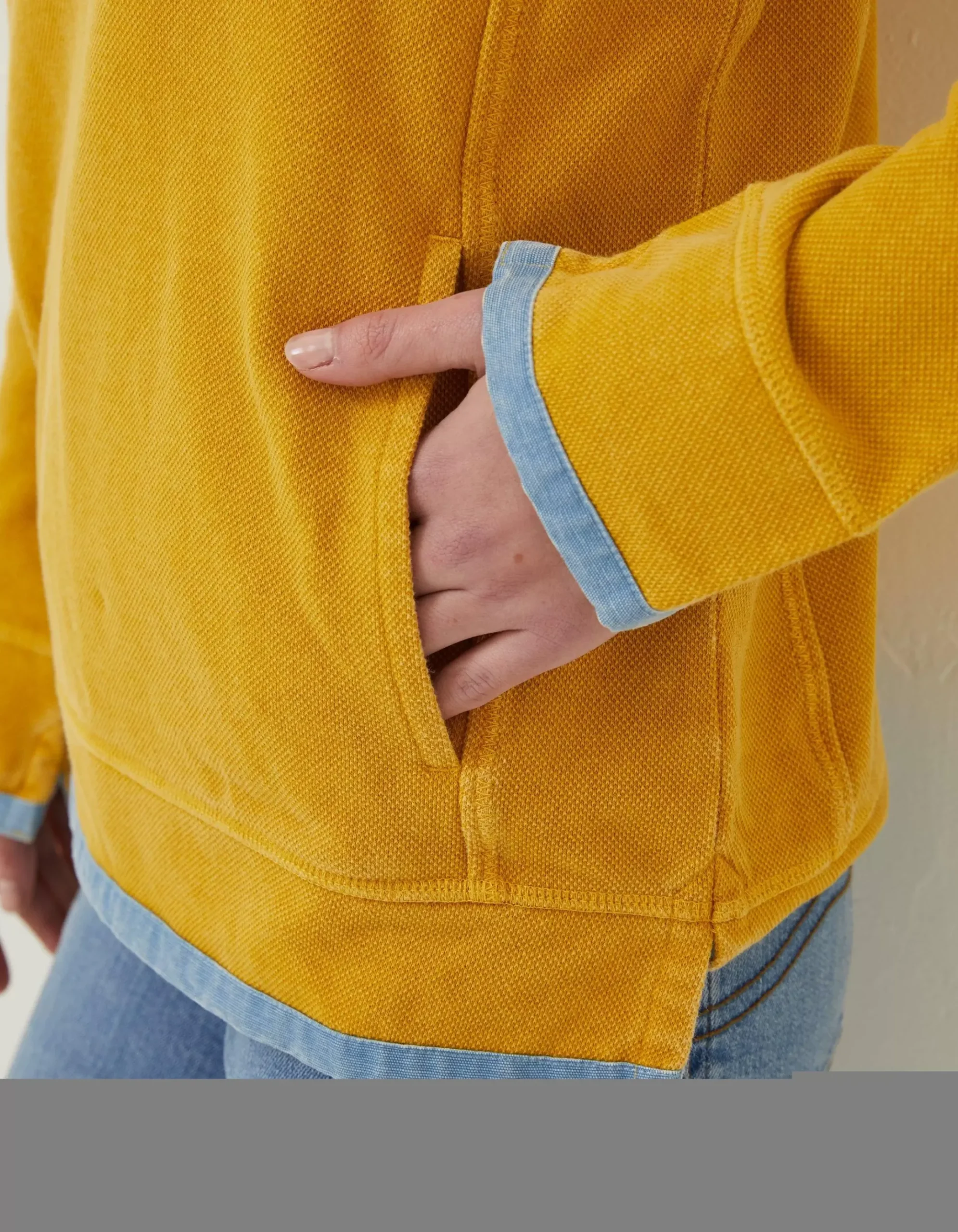 Airlie Sweat