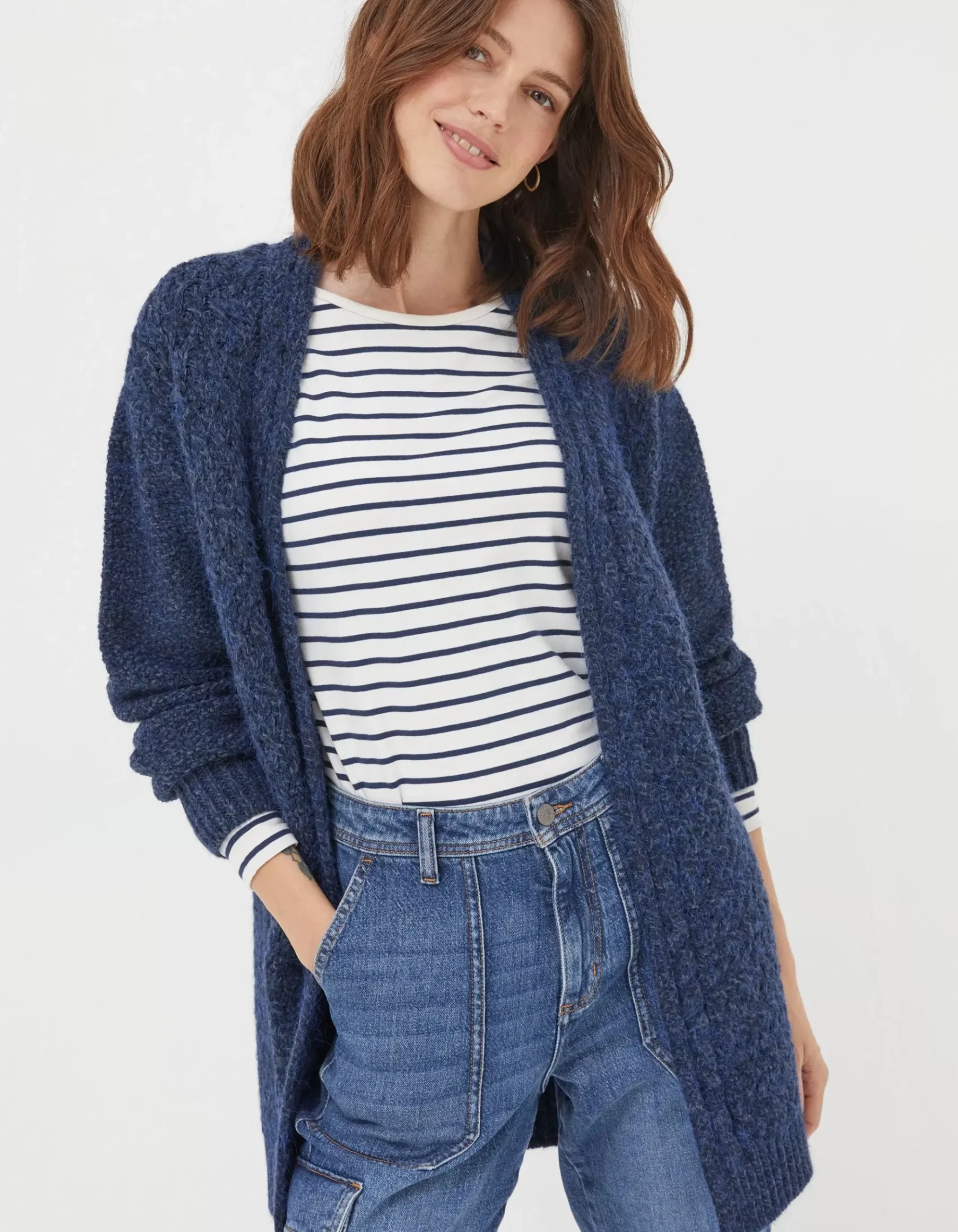 Ezzie Cardigan
